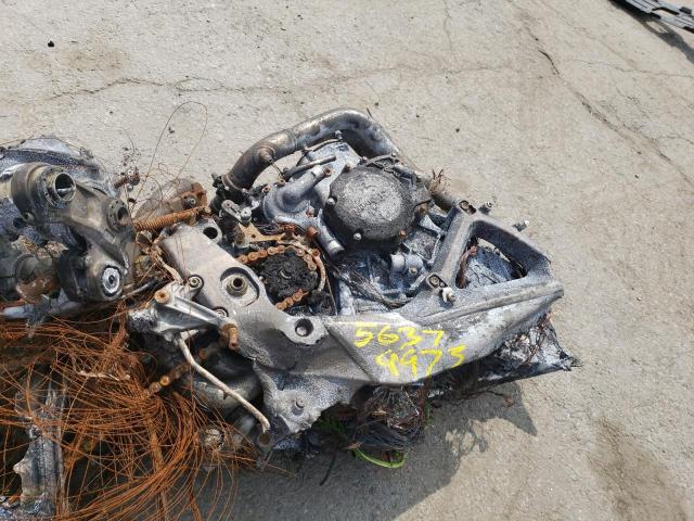 ZD4KYUB00MS000102 - 2021 APRILIA RSV4 FACTORY BURN photo 6