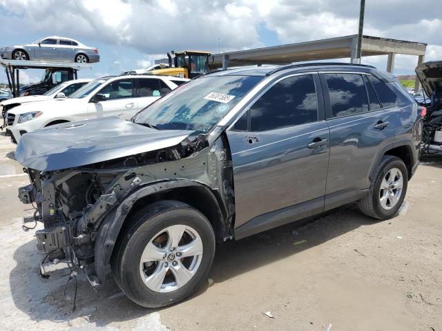 2021 TOYOTA RAV4 XLE, null