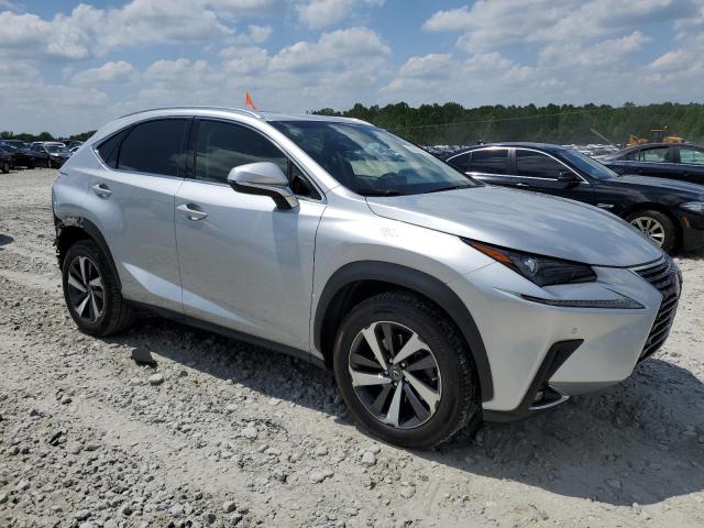 JTJYARBZXK2124345 - 2019 LEXUS NX 300 BASE 银色 照片 4