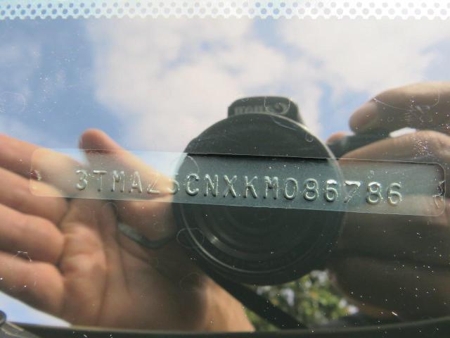 3TMAZ5CNXKM086786 - 2019 TOYOTA TACOMA DOUBLE CAB TAN photo 10