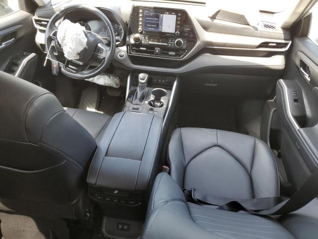 5TDHZRBH9LS506413 - 2020 TOYOTA HIGHLANDER XLE SILVER photo 8