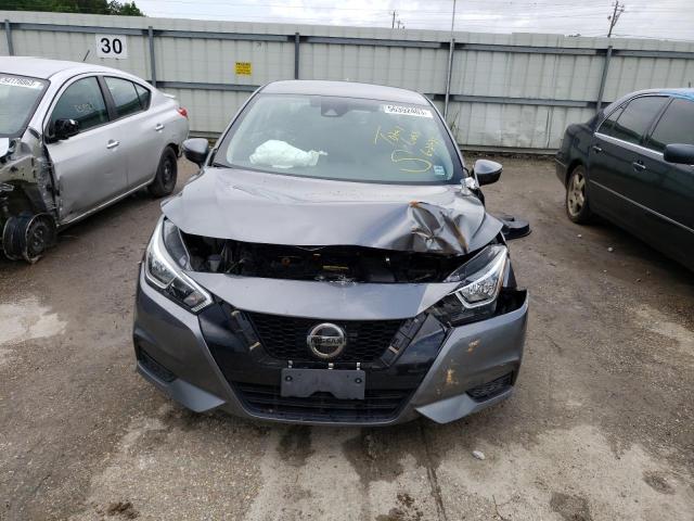 3N1CN8EV9LL883799 - 2020 NISSAN VERSA SV BLACK photo 5