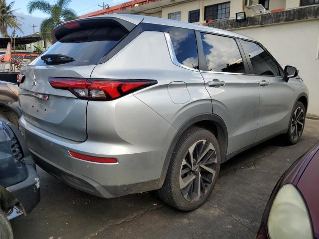 JA4J4UA80RZ005934 - 2024 MITSUBISHI OUTLANDER ES SILVER photo 3