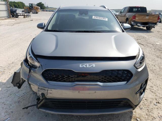 KNDCB3LC4N5523837 - 2022 KIA NIRO LX SILVER photo 5