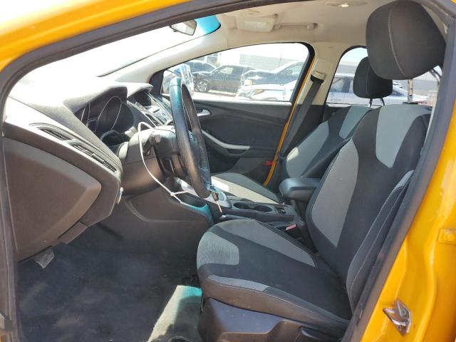 1FAHP3K29CL290648 - 2012 FORD FOCUS SE YELLOW photo 7