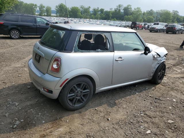 WMWSU3C52BT098176 - 2011 MINI COOPER SILVER photo 3