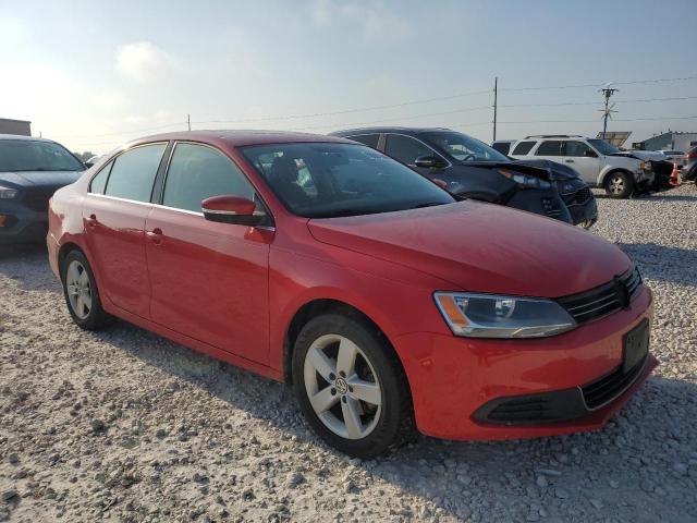 3VWLL7AJXEM273694 - 2014 VOLKSWAGEN JETTA TDI RED photo 4