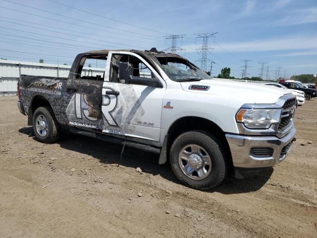 3C6UR5CL7NG439409 - 2022 RAM 2500 TRADESMAN WHITE photo 4