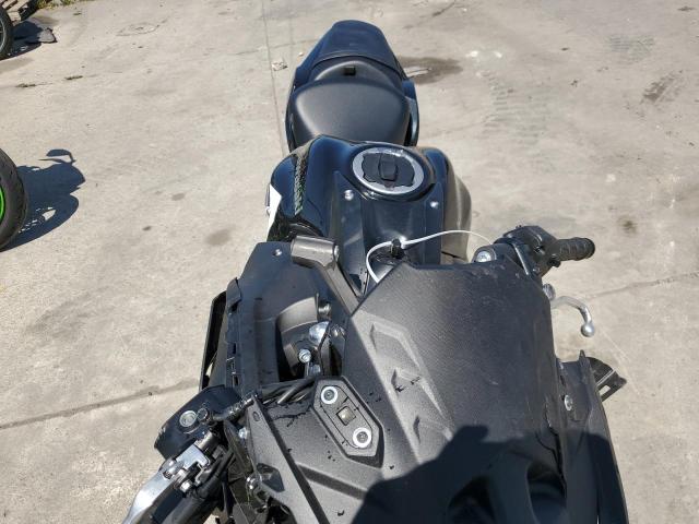 ML5EXER15SDAE7670 - 2025 KAWASAKI EX650 R BLACK photo 5