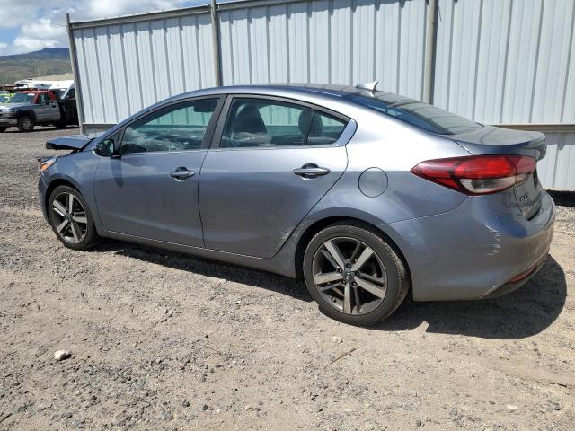 3KPFN4A81JE188625 - 2018 KIA FORTE EX ნაცრისფერი ფოტო 2