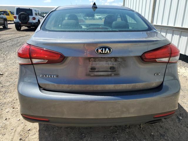 3KPFN4A81JE188625 - 2018 KIA FORTE EX ნაცრისფერი ფოტო 6