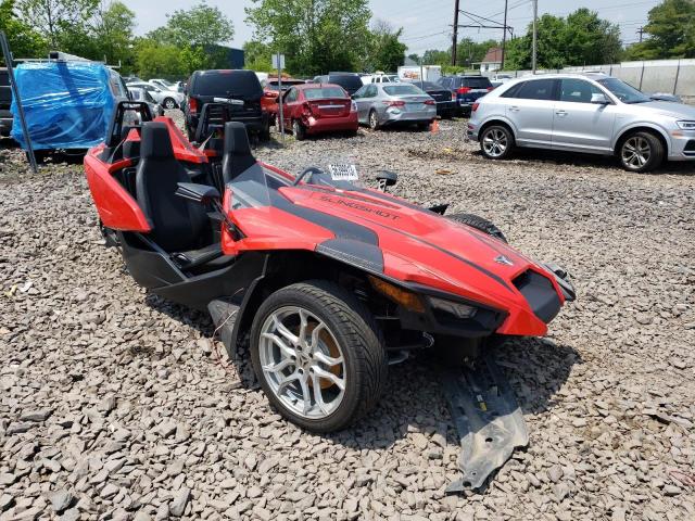 57XAAPHD5M8141629 - 2021 POLARIS SLINGSHOT SL RED photo 1