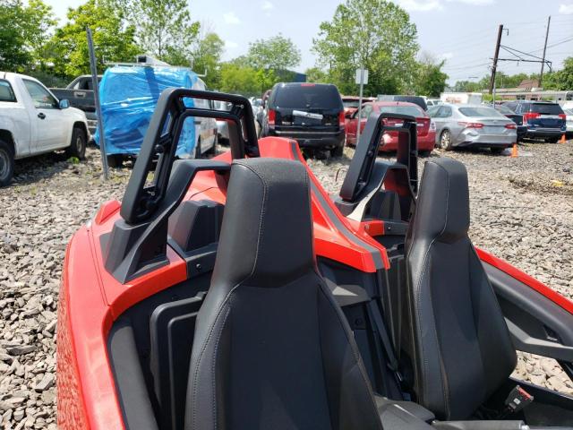 57XAAPHD5M8141629 - 2021 POLARIS SLINGSHOT SL RED photo 6