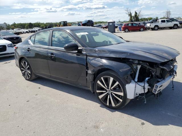 1N4BL4CV3MN407713 - 2021 NISSAN ALTIMA SR BLACK photo 4