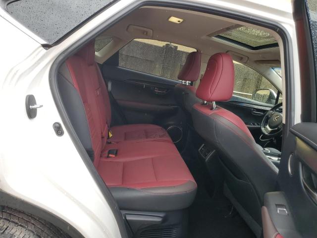 JTJYARBZ1J2113099 - 2018 LEXUS NX 300 BASE თეთრი ფოტო 11