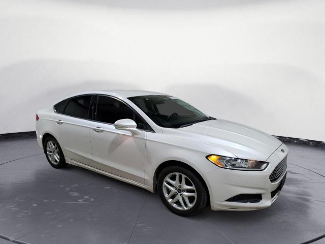 3FA6P0HD9FR230275 - 2015 FORD FUSION SE WHITE photo 4