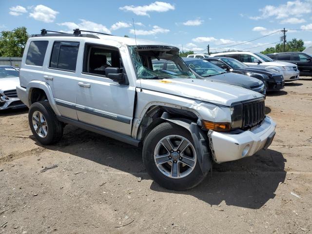 1J8HG48K78C194931 - 2008 JEEP COMMANDER SPORT Silber Foto 4