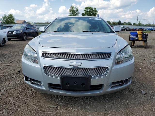 1G1ZE5E11BF337406 - 2011 CHEVROLET MALIBU LTZ 银色 照片 5