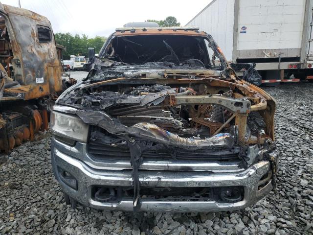 3C7WRMDL3LG189760 - 2020 RAM 5500 BLACK photo 5