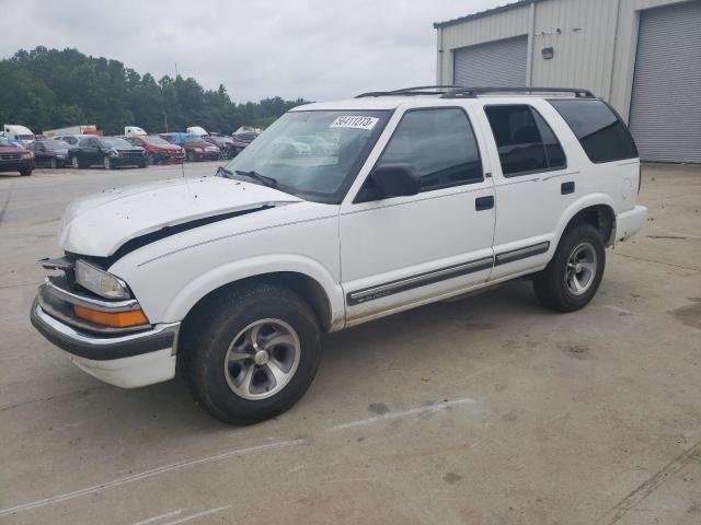 1GNCS13W5Y2305689 - 2000 CHEVROLET BLAZER WHITE photo 1