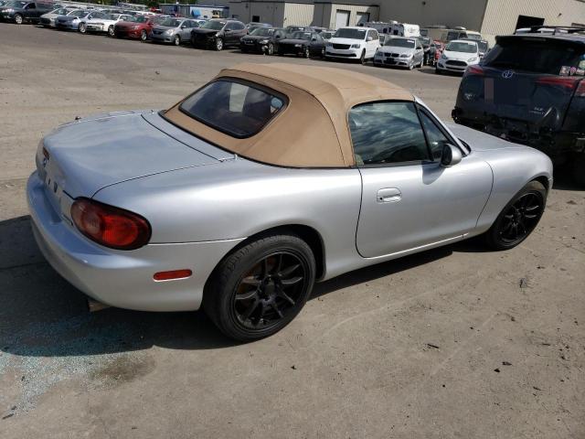 JM1NB353510202144 - 2001 MAZDA MX-5 MIATA BASE WHITE photo 3