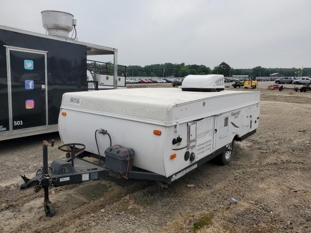 4X4CFS619GD174928 - 2016 WILDWOOD FLAGSTAFF WHITE photo 2