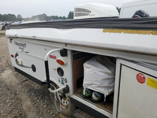 4X4CFS619GD174928 - 2016 WILDWOOD FLAGSTAFF WHITE photo 6