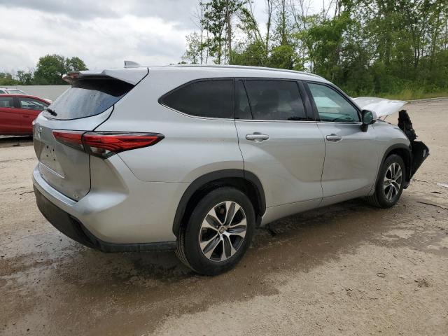 5TDGZRAH8LS501684 - 2020 TOYOTA HIGHLANDER XLE Gümüş foto 3