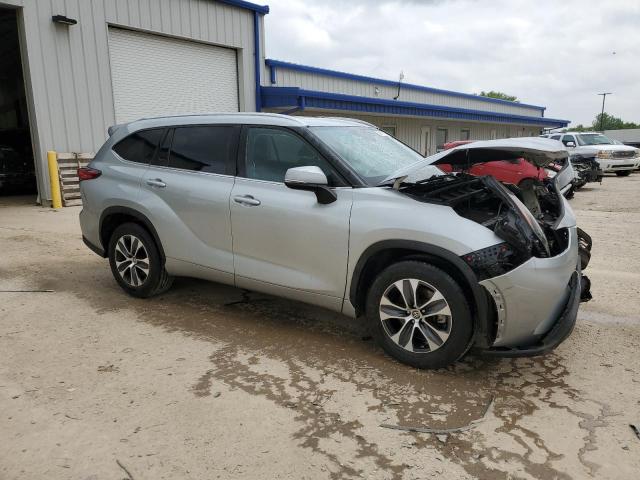 5TDGZRAH8LS501684 - 2020 TOYOTA HIGHLANDER XLE Gümüş foto 4