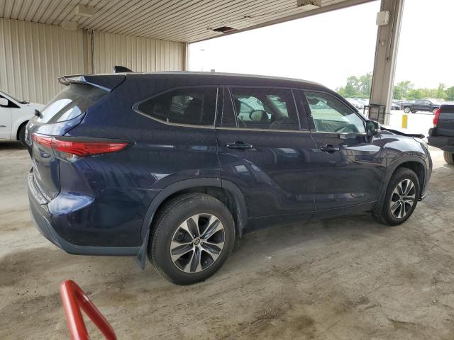 5TDGZRBH0NS181214 - 2022 TOYOTA HIGHLANDER XLE BLUE photo 3
