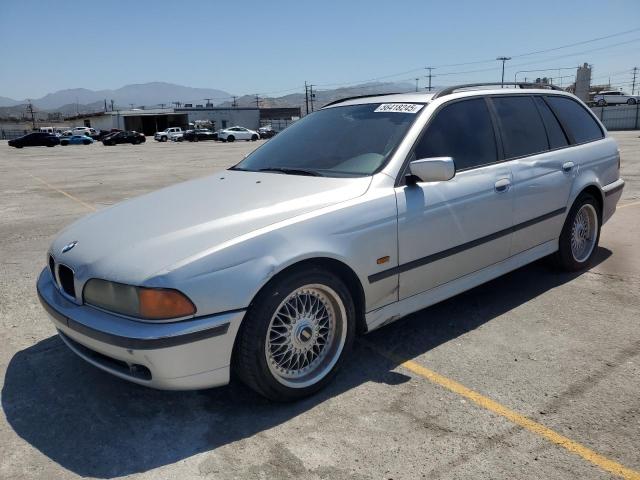 WBADP6347YBV65132 - 2000 BMW 528 IT AUTOMATIC SILVER photo 1