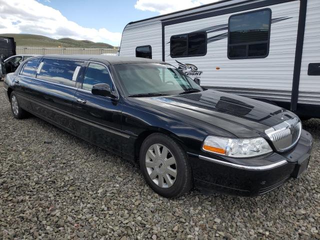 1L1FM88W06Y648242 - 2006 LINCOLN TOWN CAR EXECUTIVE BLACK photo 4