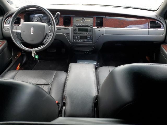 1L1FM88W06Y648242 - 2006 LINCOLN TOWN CAR EXECUTIVE BLACK photo 8