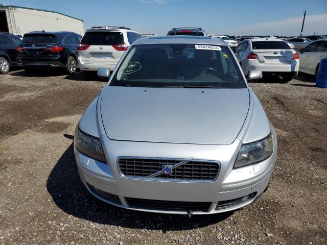 YV1MJ682X52116349 - 2005 VOLVO V50 T5 SILVER photo 5