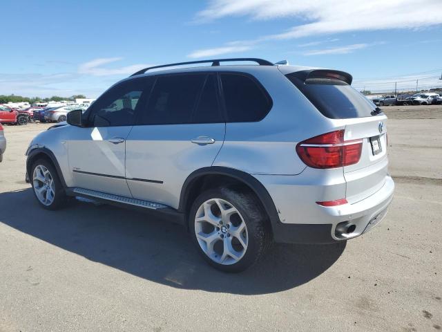 5UXZV4C58D0E13380 - 2013 BMW X5 XDRIVE35I SILVER photo 2