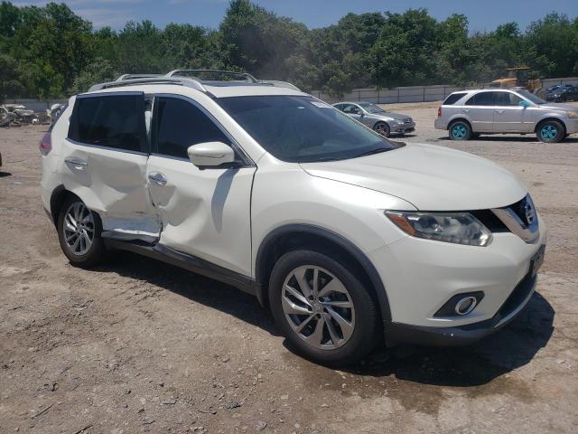 5N1AT2MV8FC894345 - 2015 NISSAN ROGUE S WHITE photo 4