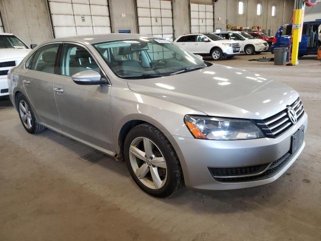 1VWBP7A38CC037772 - 2012 VOLKSWAGEN PASSAT SE SILVER photo 4