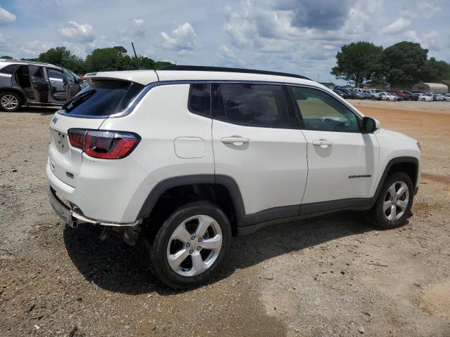 3C4NJDBB5JT256454 - 2018 JEEP COMPASS LATITUDE WHITE photo 3