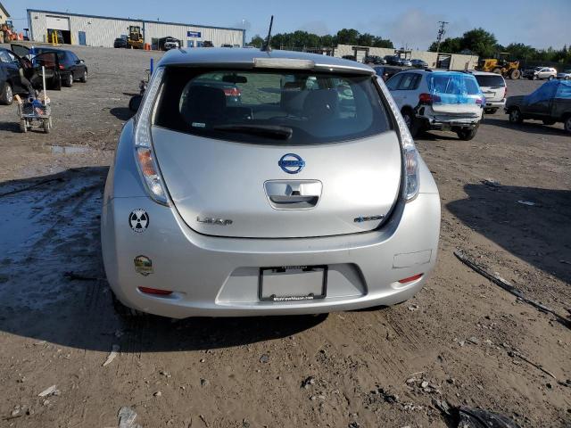 1N4BZ0CP1HC307068 - 2017 NISSAN LEAF S SILVER photo 6