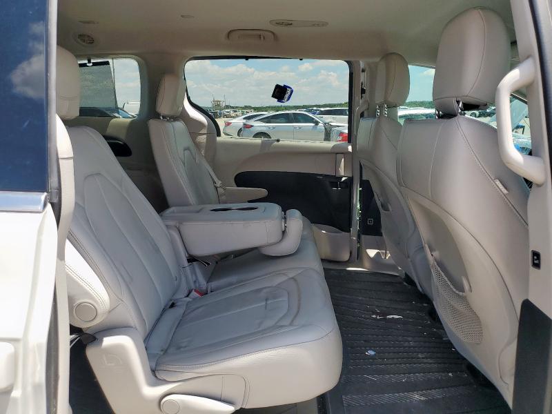 2C4RC1BG2HR560800 - 2017 CHRYSLER PACIFICA TOURING L TAN photo 11