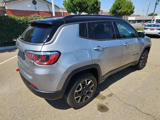 3C4NJDDBXKT780391 - 2019 JEEP COMPASS TRAILHAWK GRAY photo 4