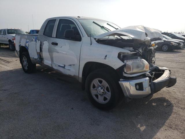 5TFRY5F18FX182284 - 2015 TOYOTA TUNDRA DOUBLE CAB SR/SR5 WHITE photo 4