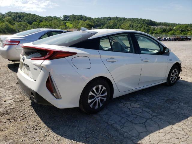 JTDKARFP5L3122807 - 2020 TOYOTA PRIUS PRIM LE WHITE photo 3