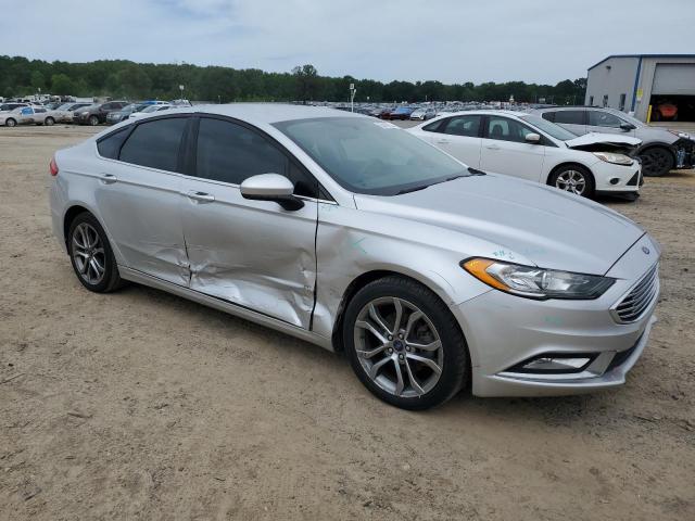 3FA6P0HD8HR270026 - 2017 FORD FUSION SE SILVER photo 4