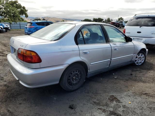 2HGEJ6613XH557112 - 1999 HONDA CIVIC BASE SILVER photo 3