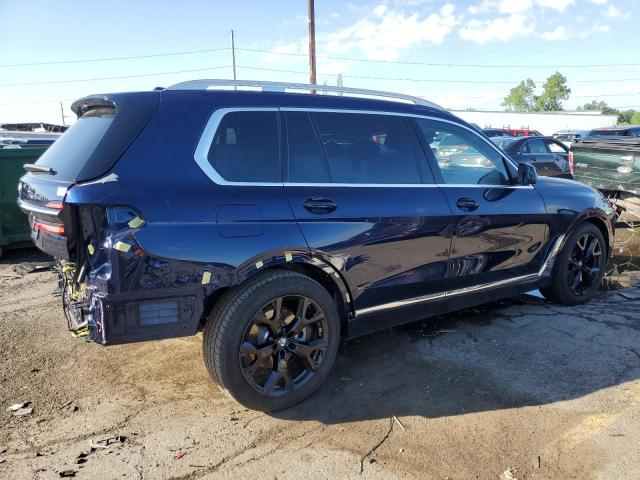 5UX23EM08R9W04653 - 2024 BMW X7 XDRIVE40I BLUE photo 3