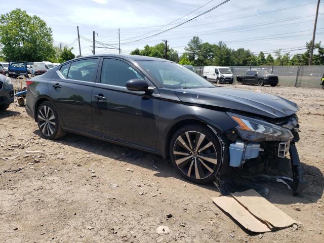 1N4BL4CV8KC109778 - 2019 NISSAN ALTIMA SR BLACK photo 4