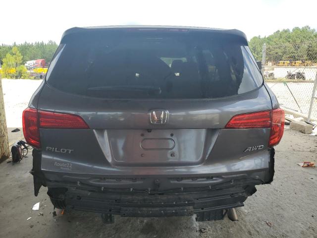 5FNYF6H16JB067223 - 2018 HONDA PILOT LX GRAY photo 6