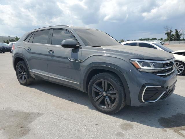 1V26E2CA7LC232687 - 2020 VOLKSWAGEN ATLAS CROS SE Серый фото 4