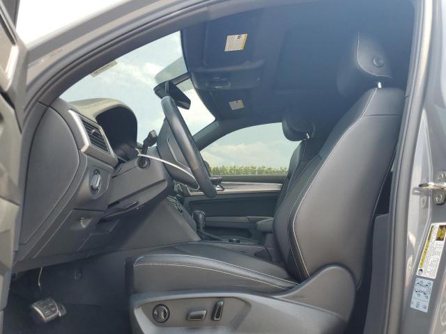 1V26E2CA7LC232687 - 2020 VOLKSWAGEN ATLAS CROS SE Серый фото 7